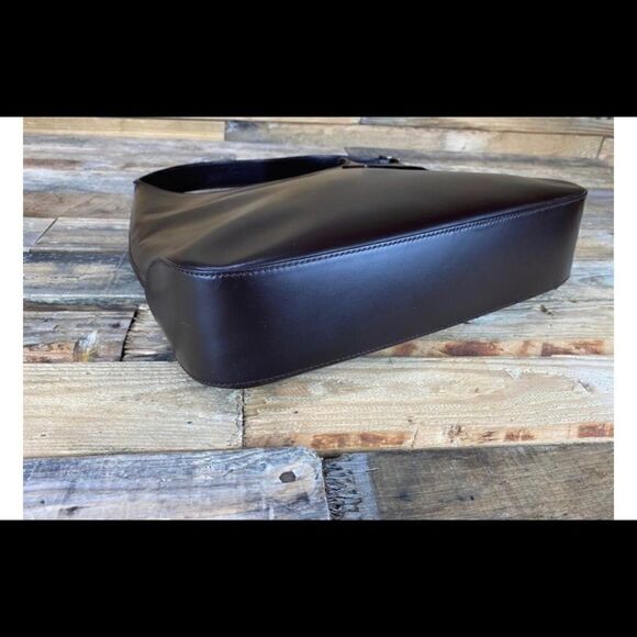 Ferragamo Gancini Leather Shoulder Bag - Picture 5 of 10